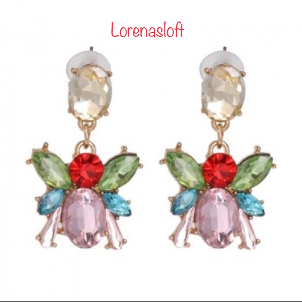 Last One Crystal bee earrings